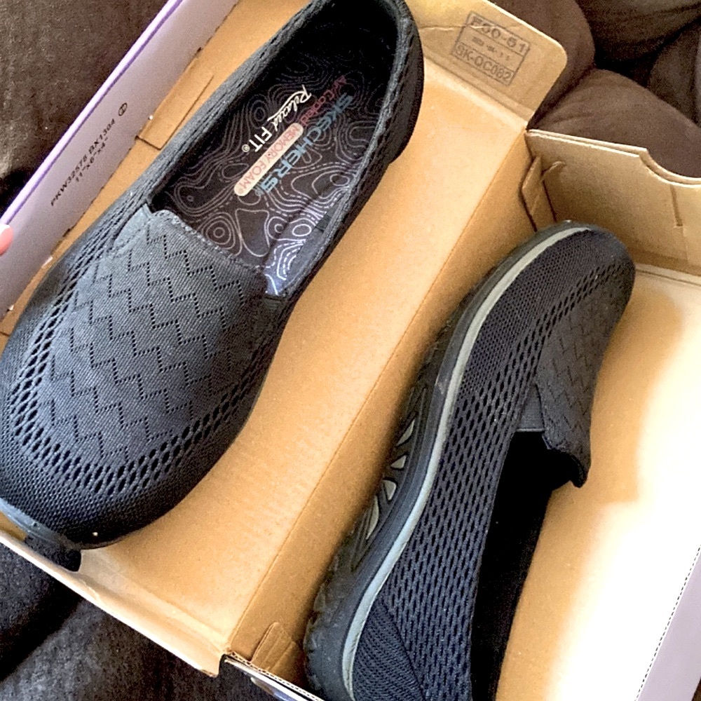 Sketchers women’s shoes
